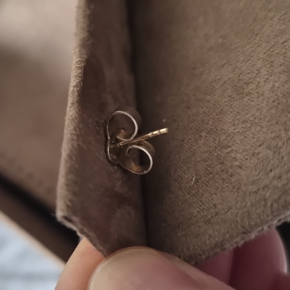 DAVID YURMAN - Crossover Stud Earrings - Picture 4 of 10